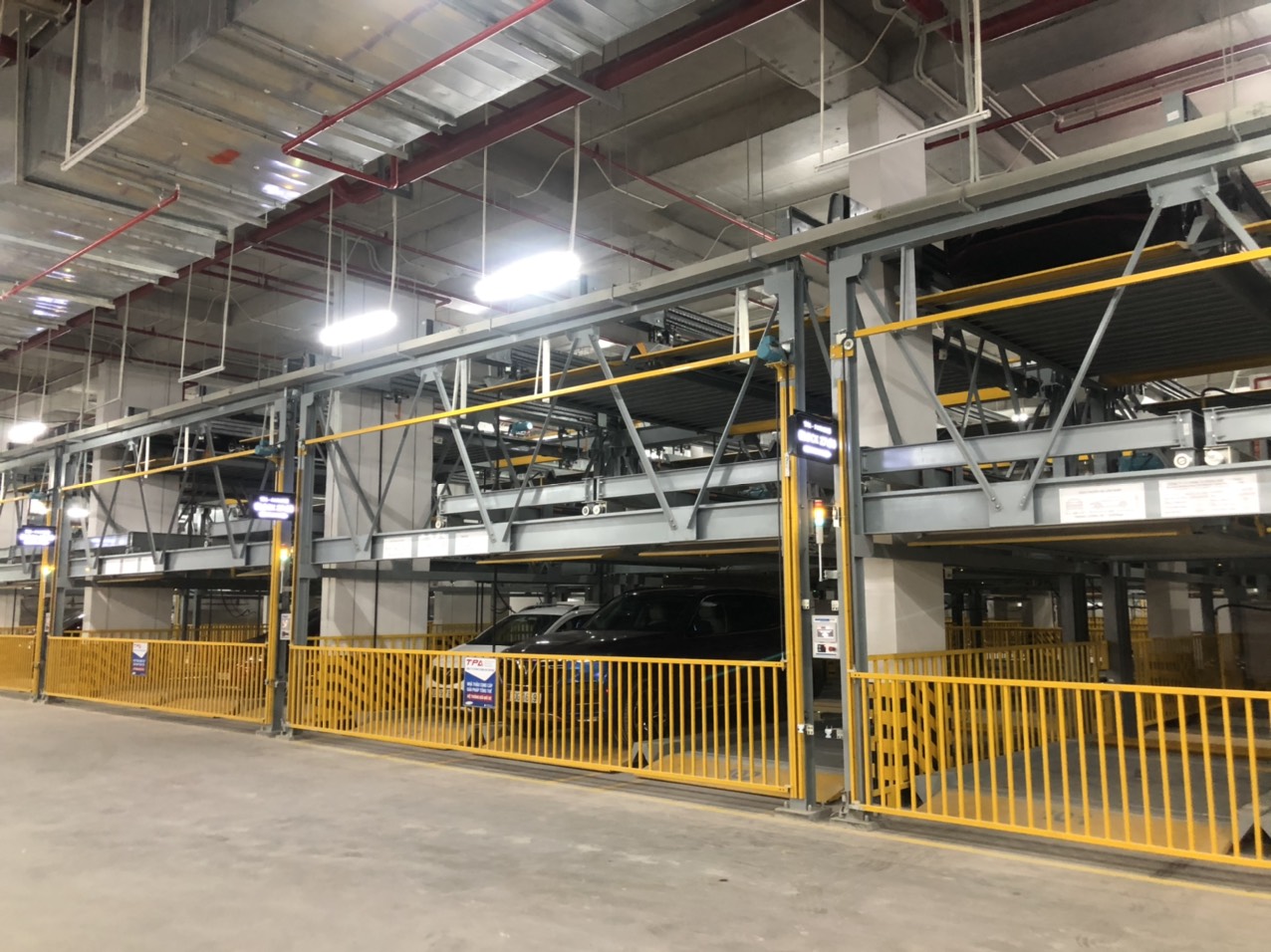 hệ thống đỗ xe xếp hình